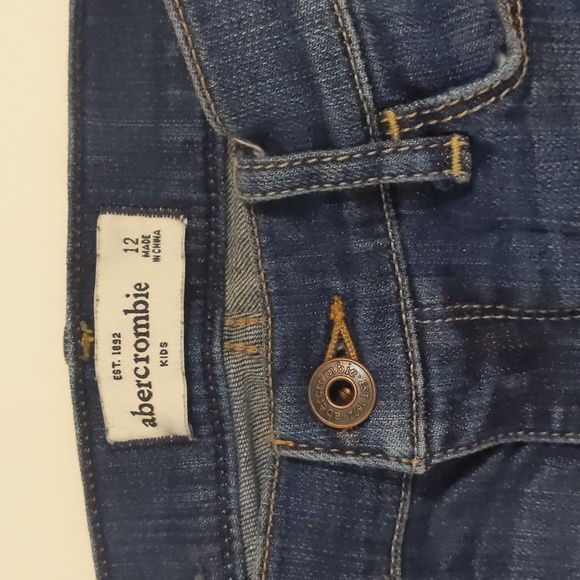 Abercrombie distressed skinny jeans - Picture 6 of 13